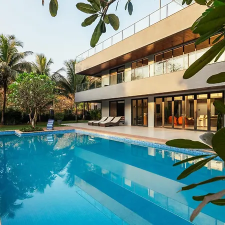 Reflection House by Stayvista: Poolside Retreat with Terrace Bar & Games-2